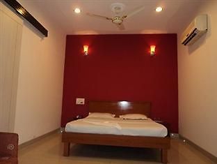 Hotel Royal Palace Malad 외부 사진